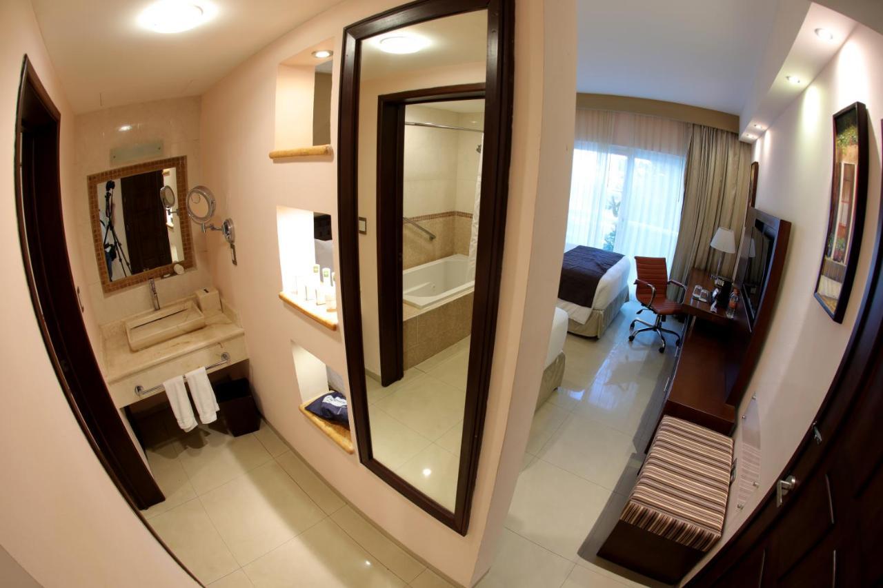Wyndham Merida Mérida Exterior foto